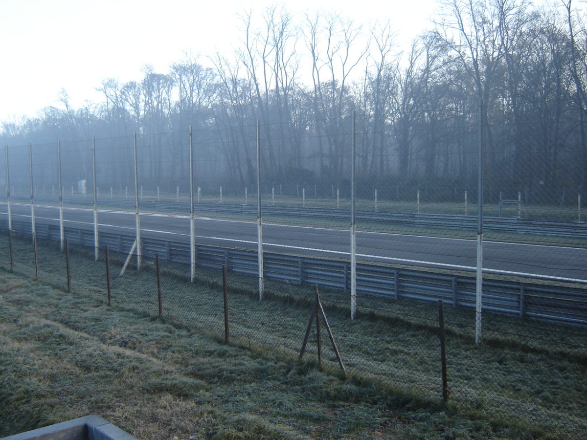 Autodromo di Monza - No. 20 Tribuna Ascari ex Museo (12/2005)