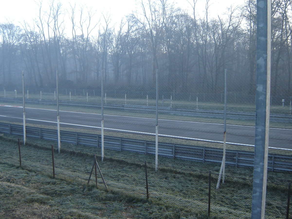 Autodromo di Monza - No. 20 Tribuna Ascari ex Museo (12/2005)