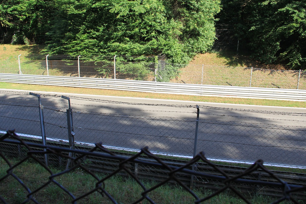 Autodromo di Monza - La zona prato dal sottopasso alla variante Ascari